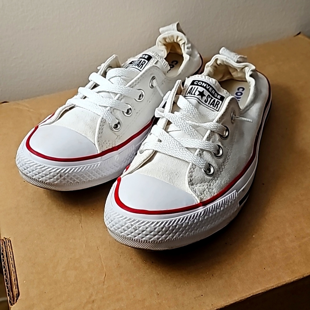 Women's Chuck Taylor All Star Shoreline Low Top Sneaker size 9